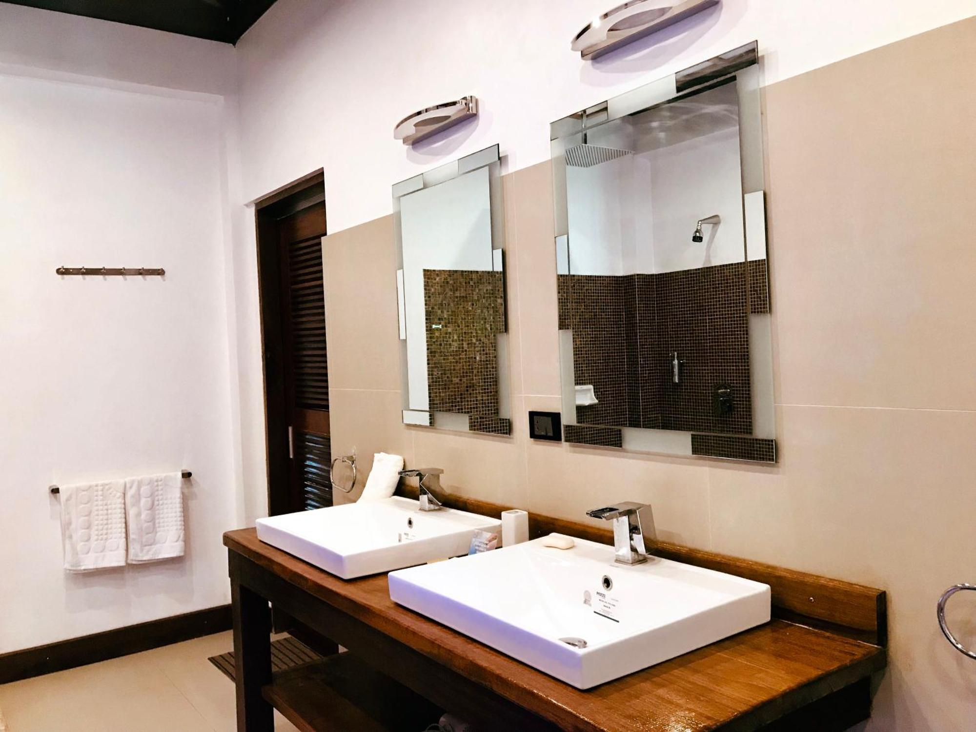 Dolarog Beach Resort El Nido Zimmer foto